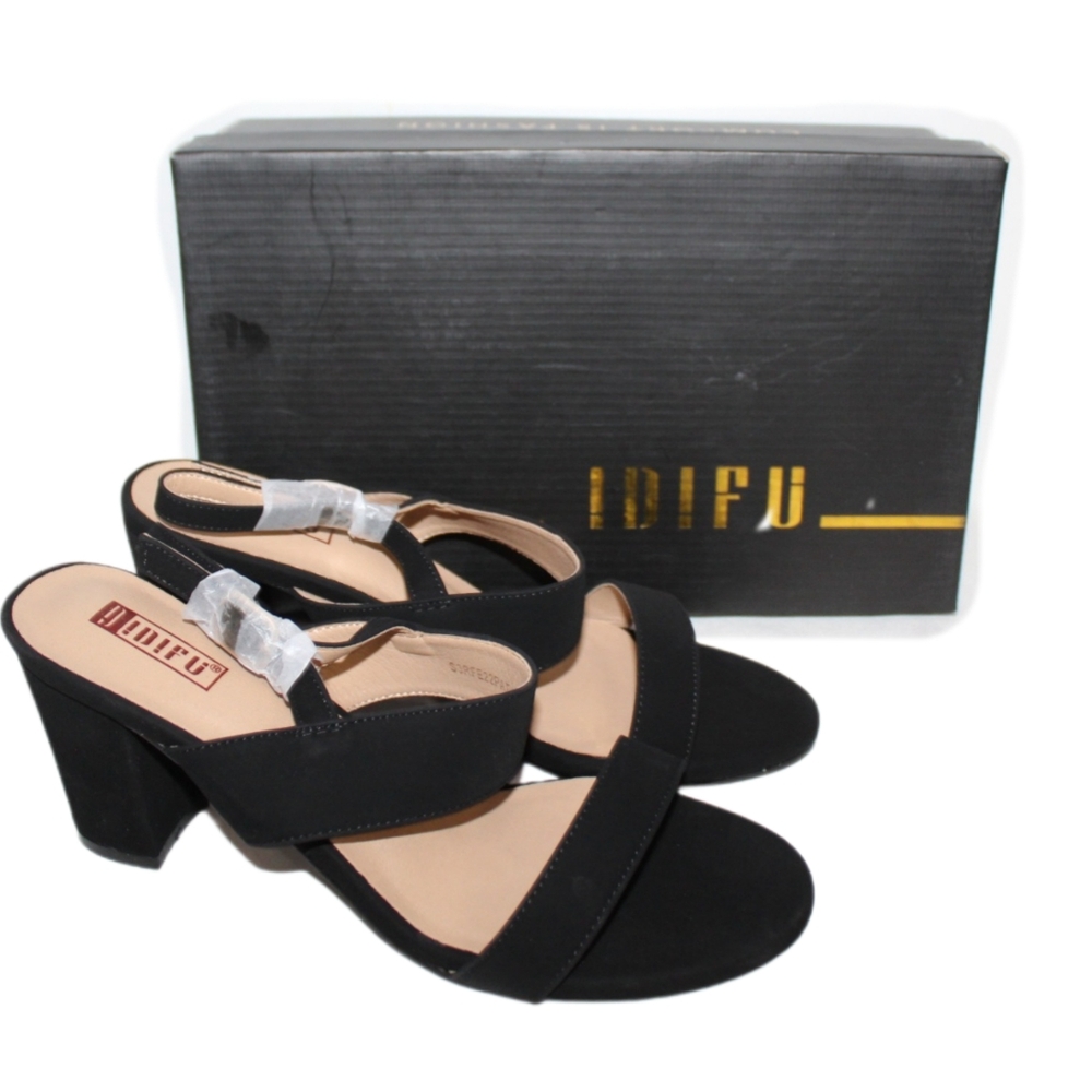 Elegant Black Block Heel Sandals - Picture 4 of 16